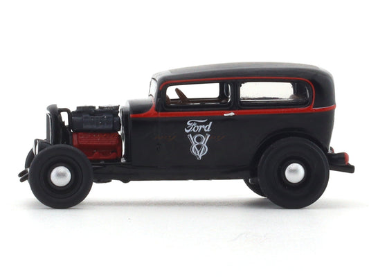 1932 Ford Tudor Sedan black 1:64 M2 Machines licensed diecast scale model car 32500-92