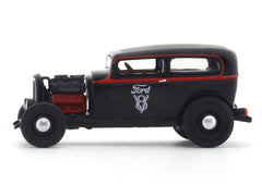 1932 Ford Tudor Sedan black 1:64 M2 Machines licensed diecast scale model car 32500-92