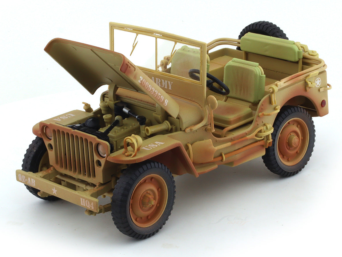 1944 Jeep Willys Desert 1:18 American Diorama diecast scale model car collectible