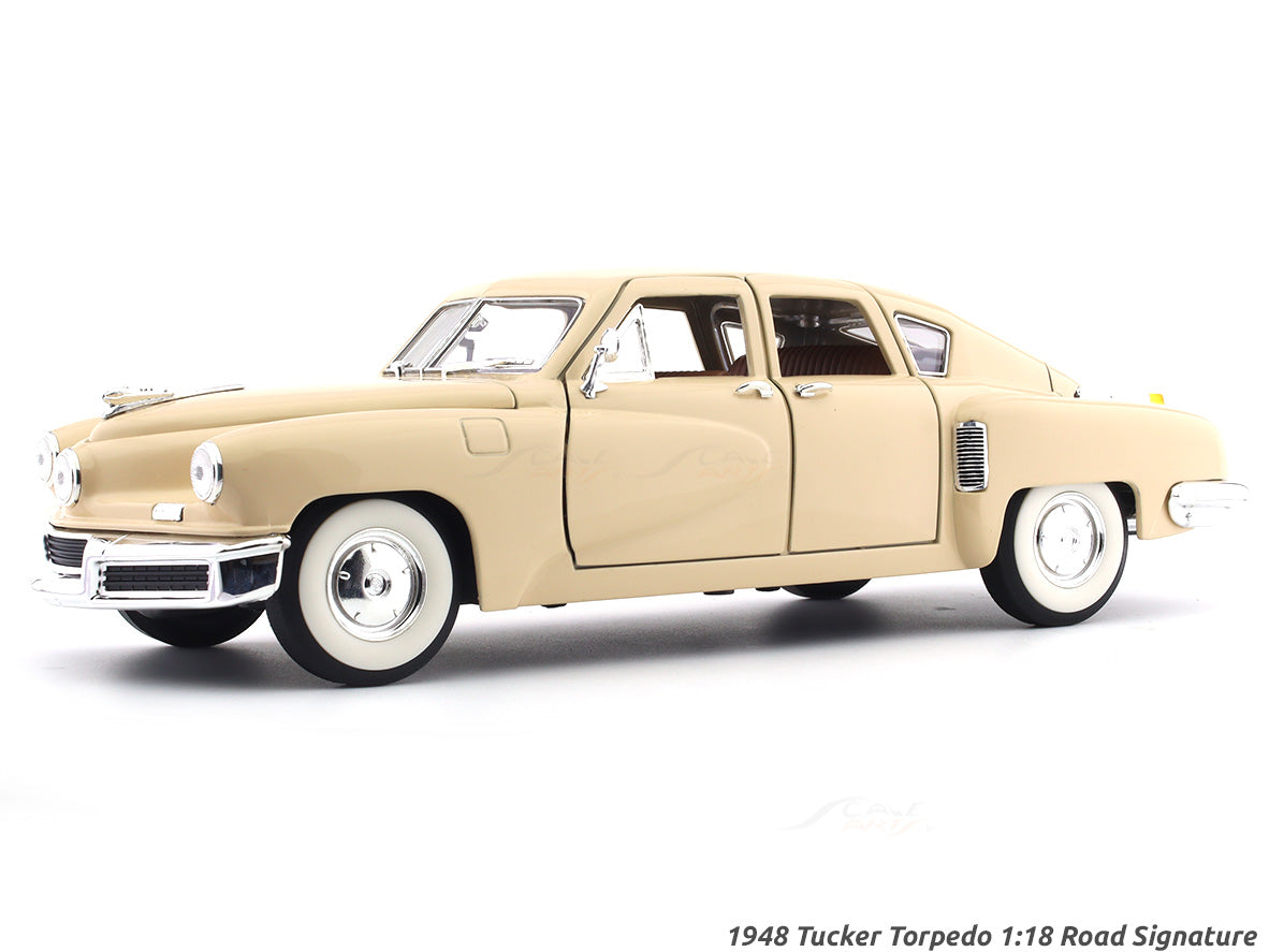 1948 Tucker Torpedo beige 1:18 Road Signature diecast Scale Model car