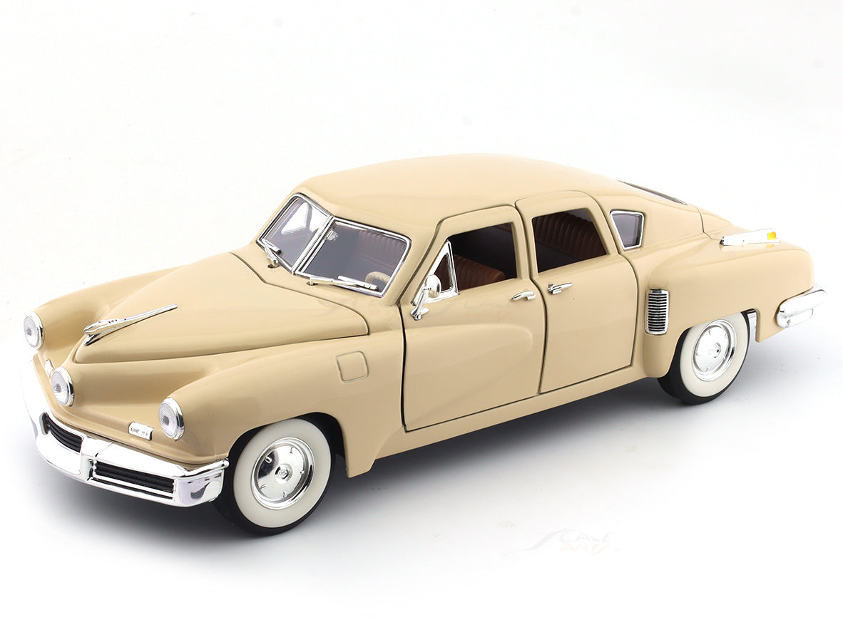 1948 Tucker Torpedo beige 1:18 Road Signature diecast Scale Model car