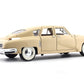 1948 Tucker Torpedo beige 1:18 Road Signature diecast Scale Model car