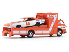 1968 Dodge L600 Race Hauler & 1969 Charger Daytona 1:64 M2 Machines diecast hauler scale model