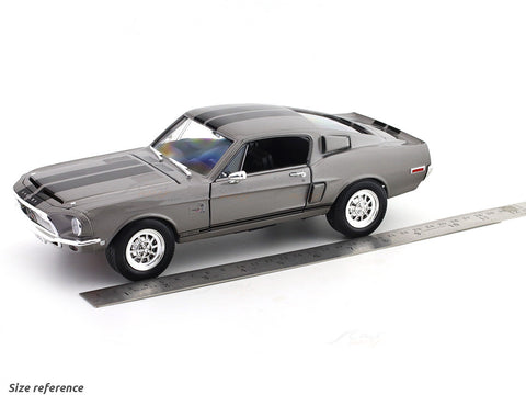1968 Shelby GT500 KR grey  1:18 Road Signature diecast Scale Model car collectible