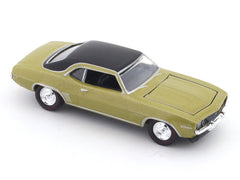 1969 Chevrolet Camaro RS golden 1:64 M2 Machines licensed diecast scale model car 11228-111