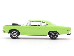 1969 Plymouth Road Runner 440 green 1:64 M2 Machines licensed diecast scale model car 11228-121