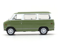 1971 Chevrolet Van Beauvile 10 green 1:64 M2 Machines diecast scale car collectible
