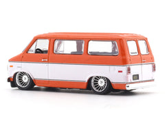 1975 Chevrolet Van G10 1:64 M2 Machines licensed diecast scale model car 32500-97