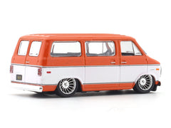 1975 Chevrolet Van G10 1:64 M2 Machines licensed diecast scale model car 32500-97