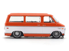 1975 Chevrolet Van G10 1:64 M2 Machines licensed diecast scale model car 32500-97