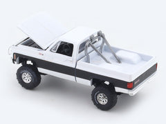 1976 GMC Sierra Grande 15 4x4 1:64 M2 Machines licensed diecast scale model car 32500-93