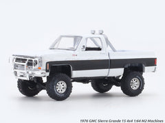 1976 GMC Sierra Grande 15 4x4 1:64 M2 Machines licensed diecast scale model car 32500-93