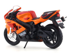 Yamaha YZF R7 1:18 Maisto licensed diecast scale Model bike collectible