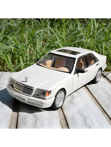 White - Mercedes-Benz W140 S320 – Retro Classic Pull-Back Toy Car for Kids & Adults Scale 1:24 - TV4891.