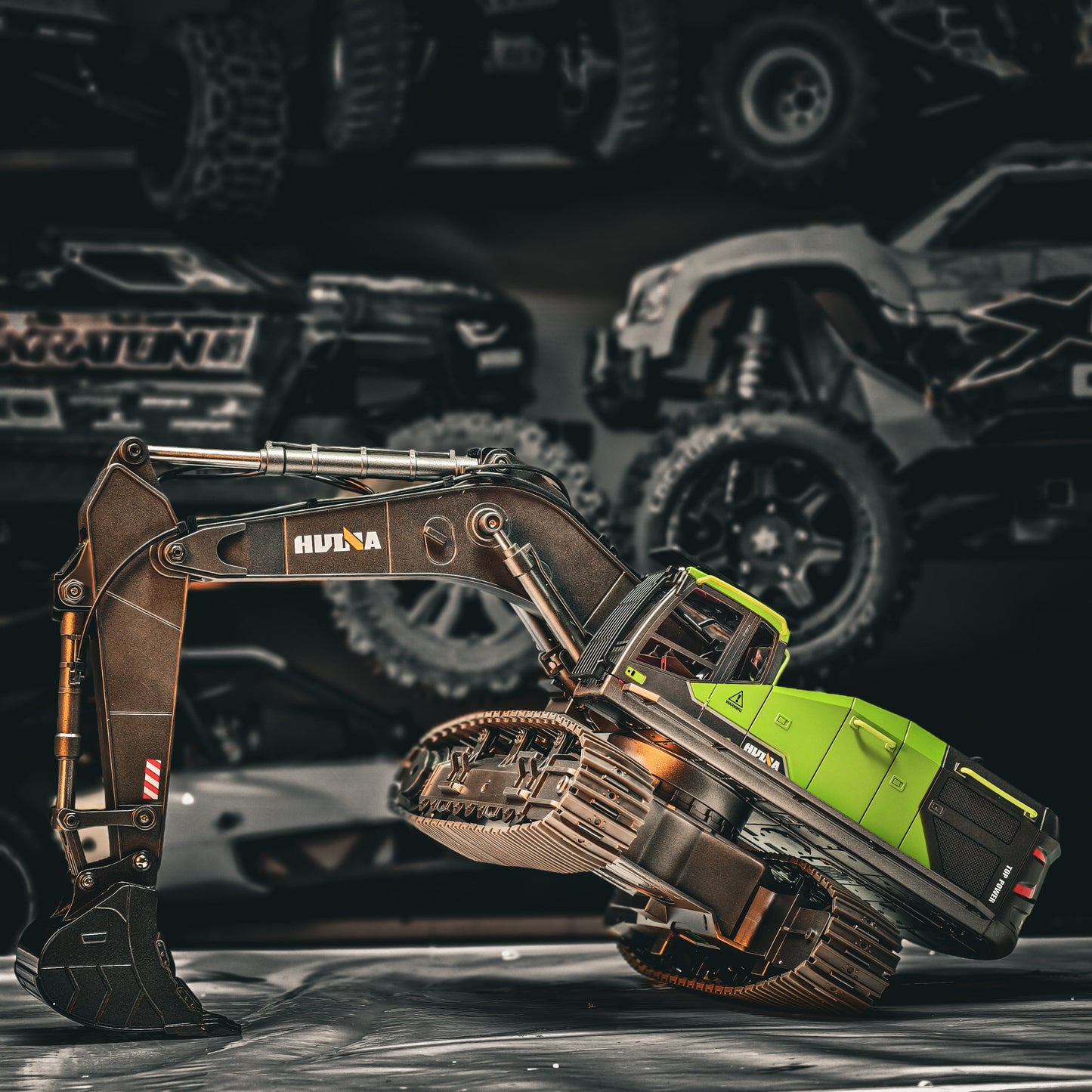 Huina 1593 1:14 Scale RC Excavator – Full Metal Hydraulic-Style Construction Vehicle